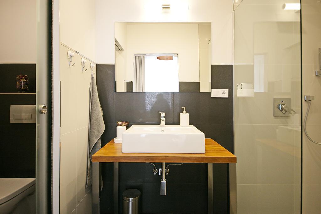 Luxury Center Apt. Charles Bridge Walking Distance Praha Bagian luar foto
