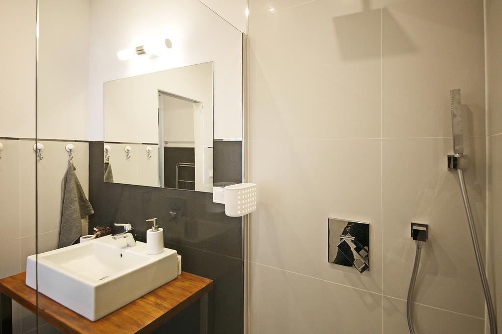 Luxury Center Apt. Charles Bridge Walking Distance Praha Bagian luar foto